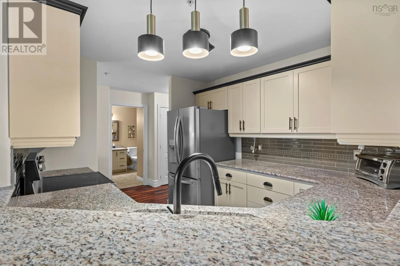 303 36 Southgate Drive