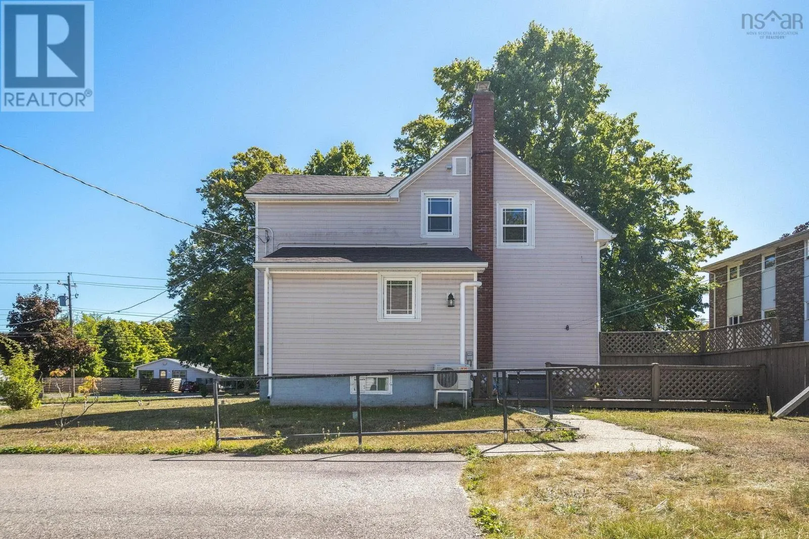 419 Main Street
