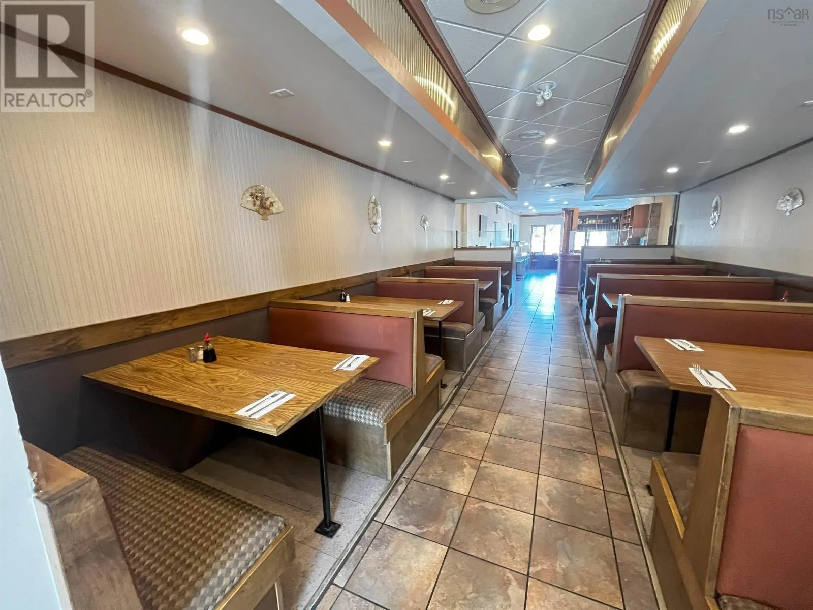 KO'S RESTAURANT