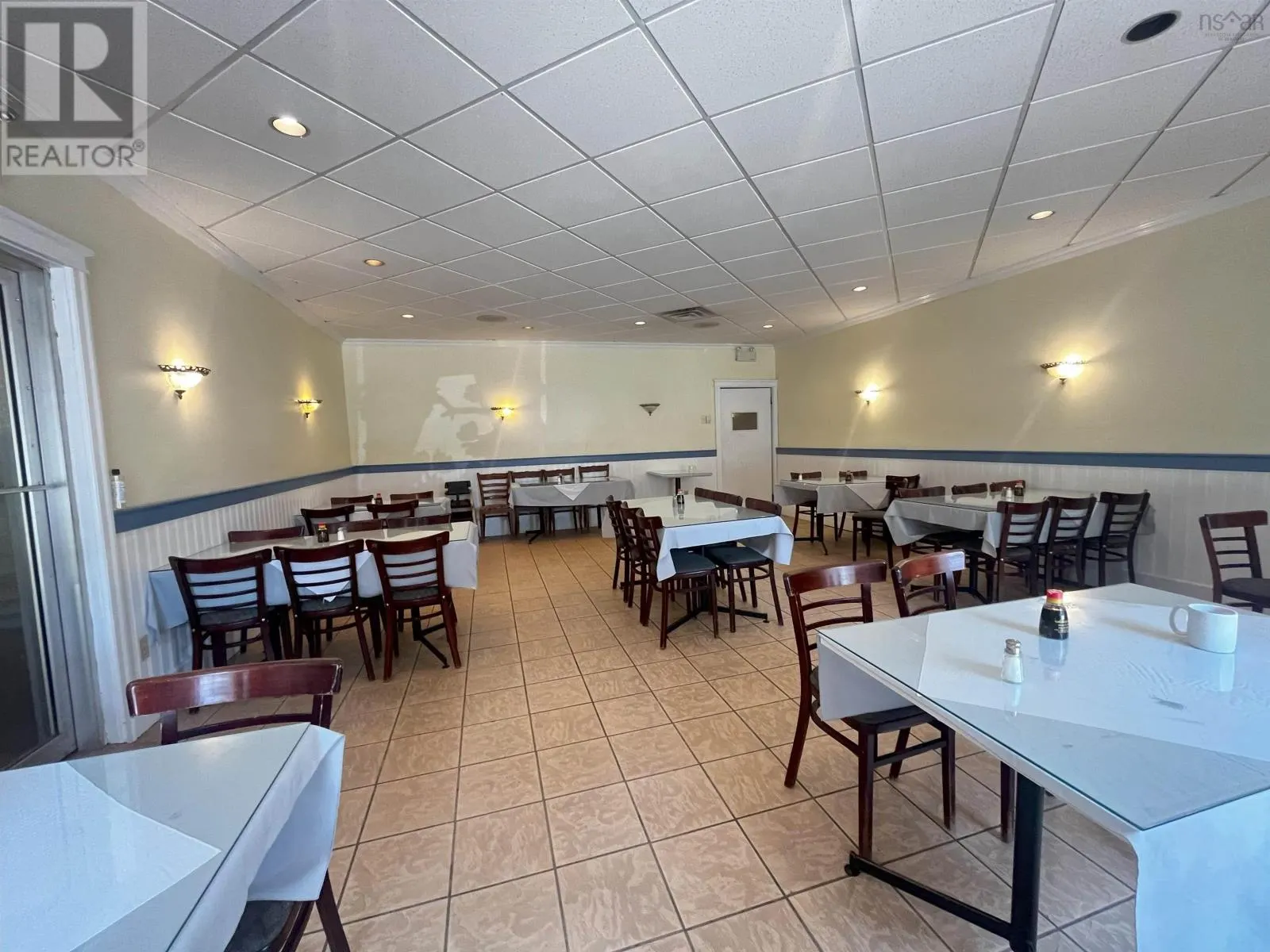 KO'S RESTAURANT