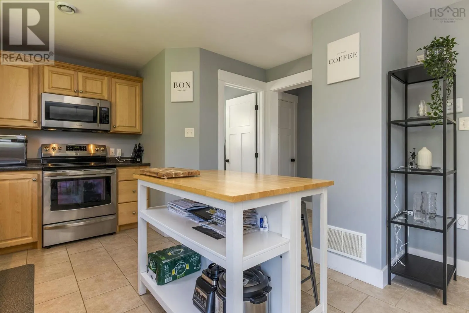 1095 Beaver Bank Road