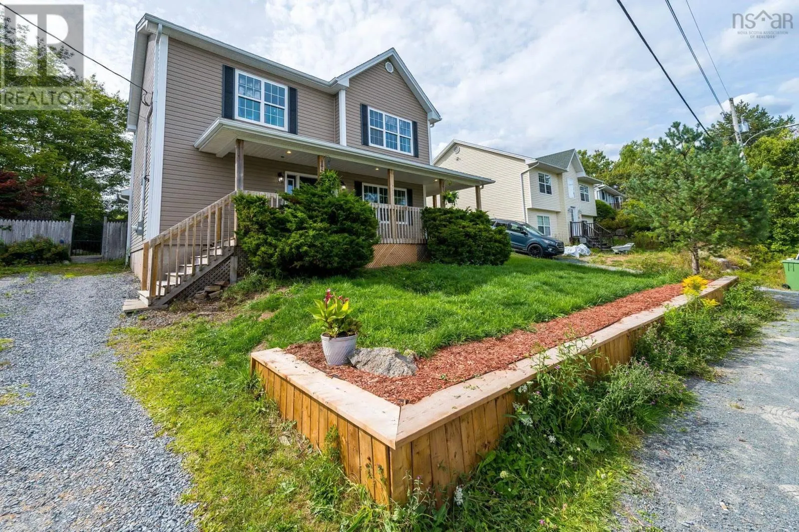 20 Lakeside Drive