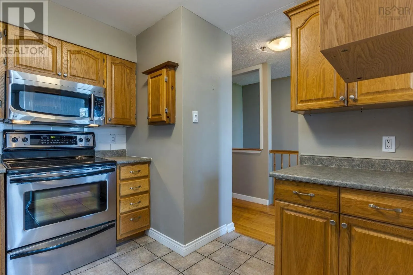 123 79 Collins Grove