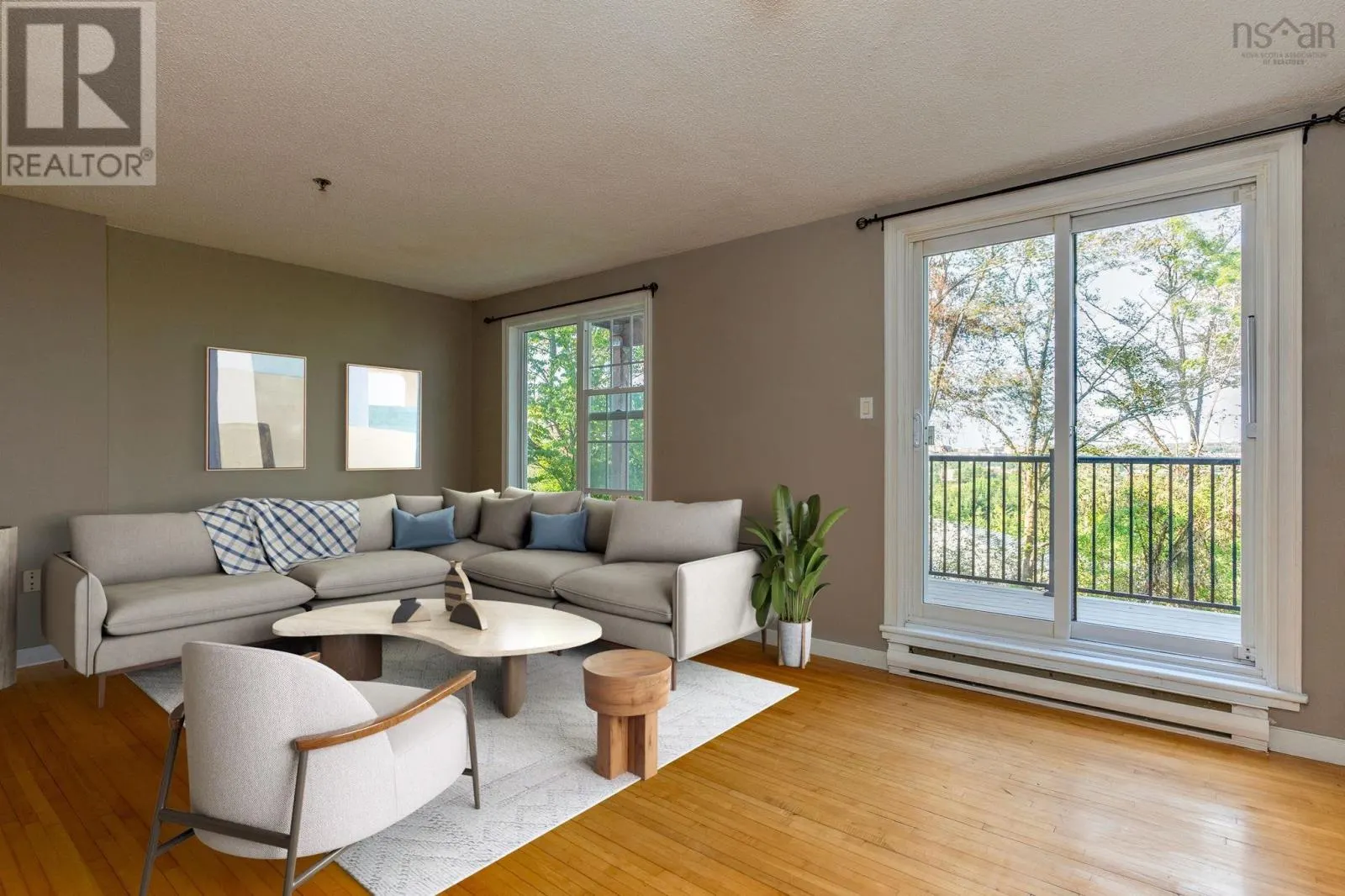 123 79 Collins Grove