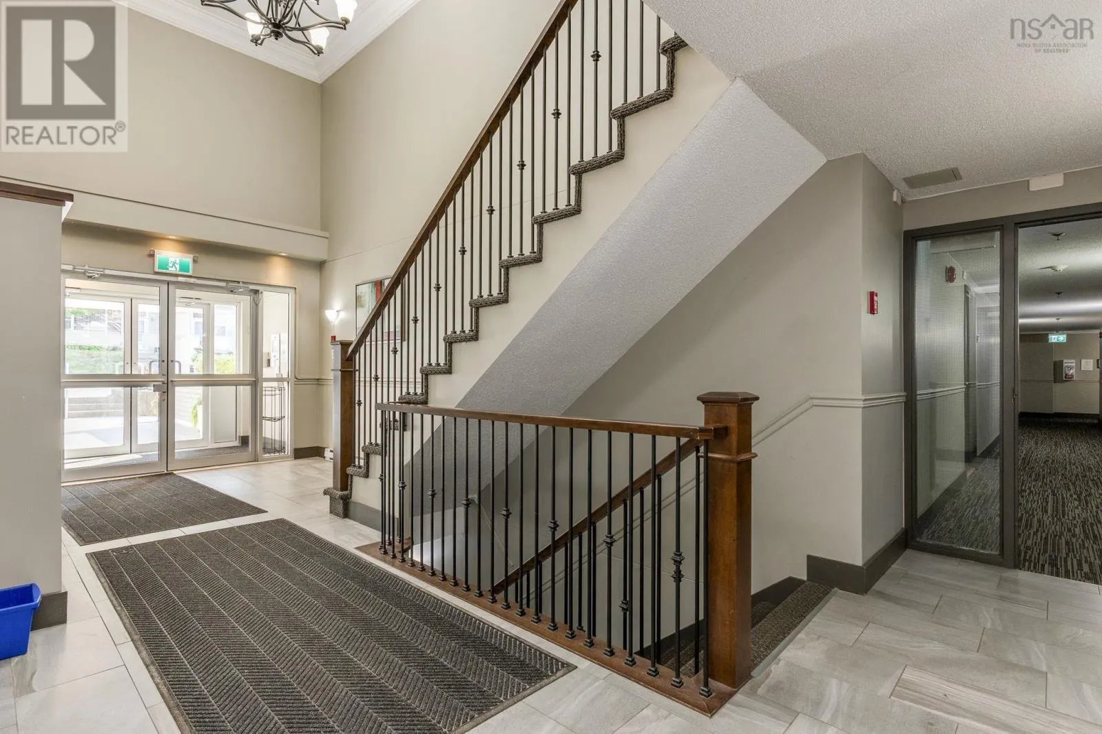 123 79 Collins Grove