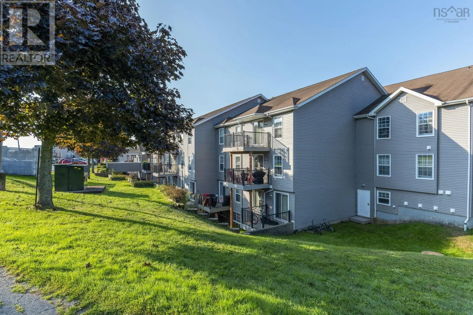 123 79 Collins Grove