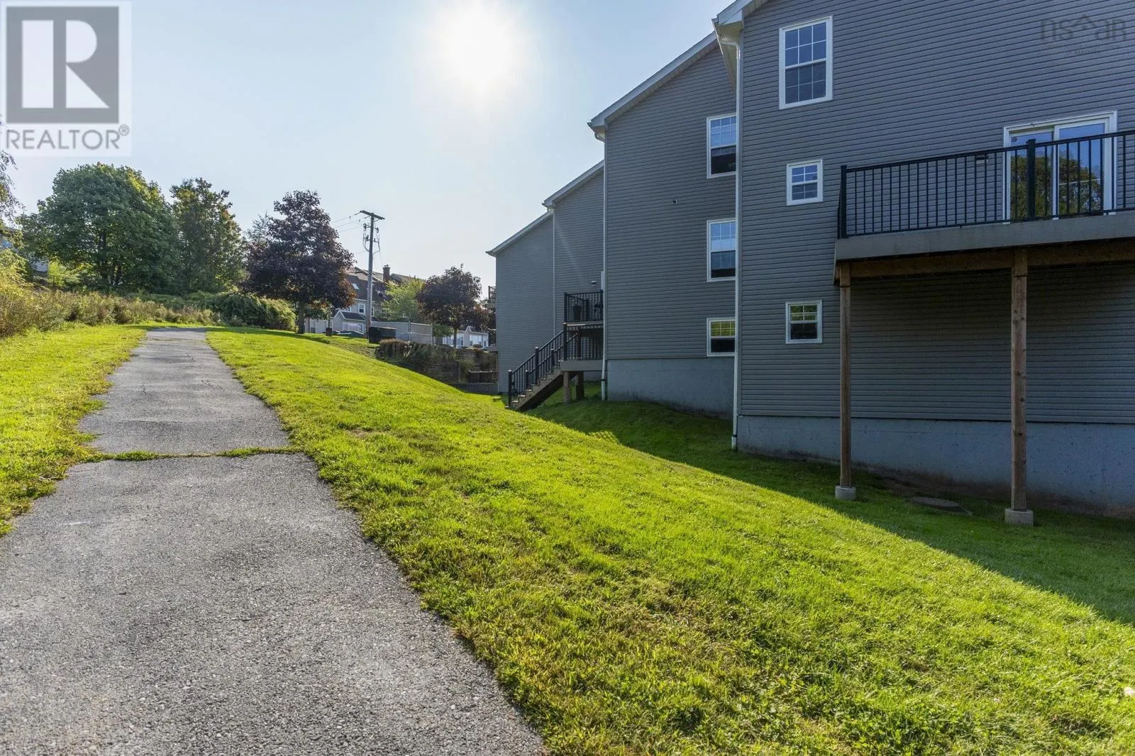123 79 Collins Grove