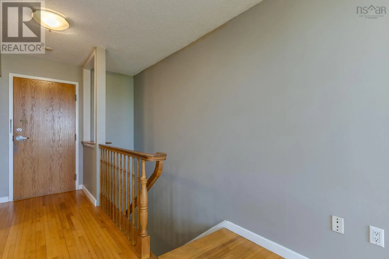 123 79 Collins Grove