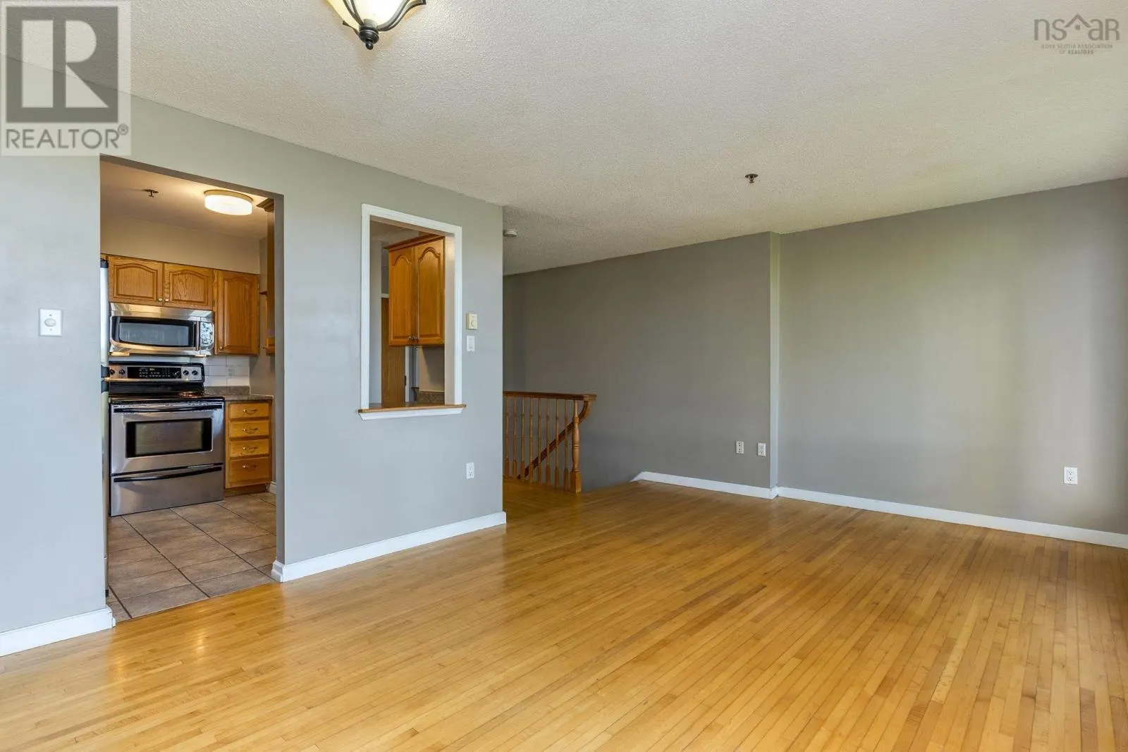 123 79 Collins Grove