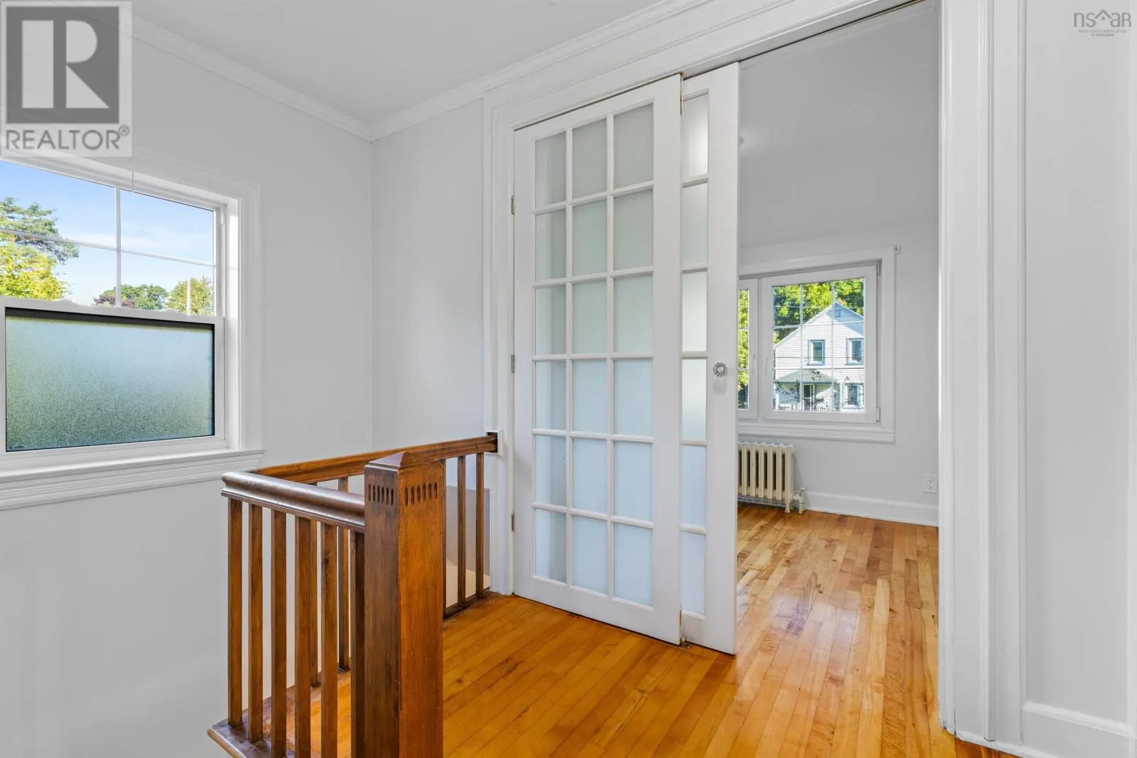 8 Lawnwood Avenue