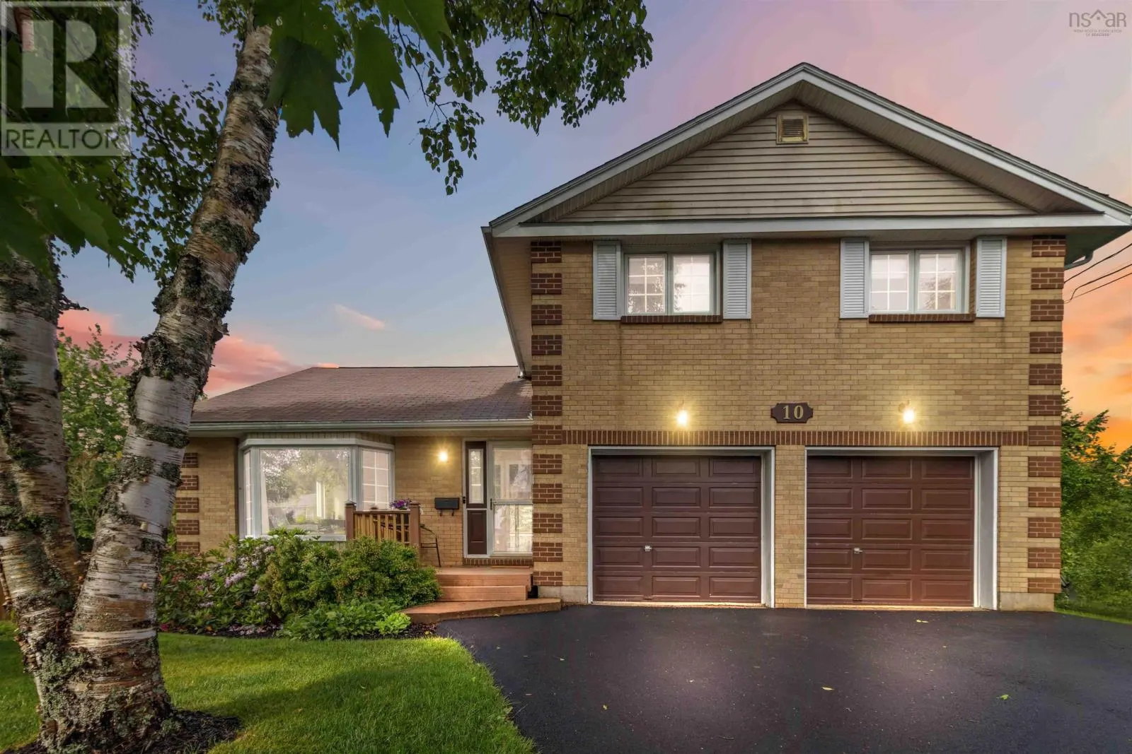 10 Crystal Drive