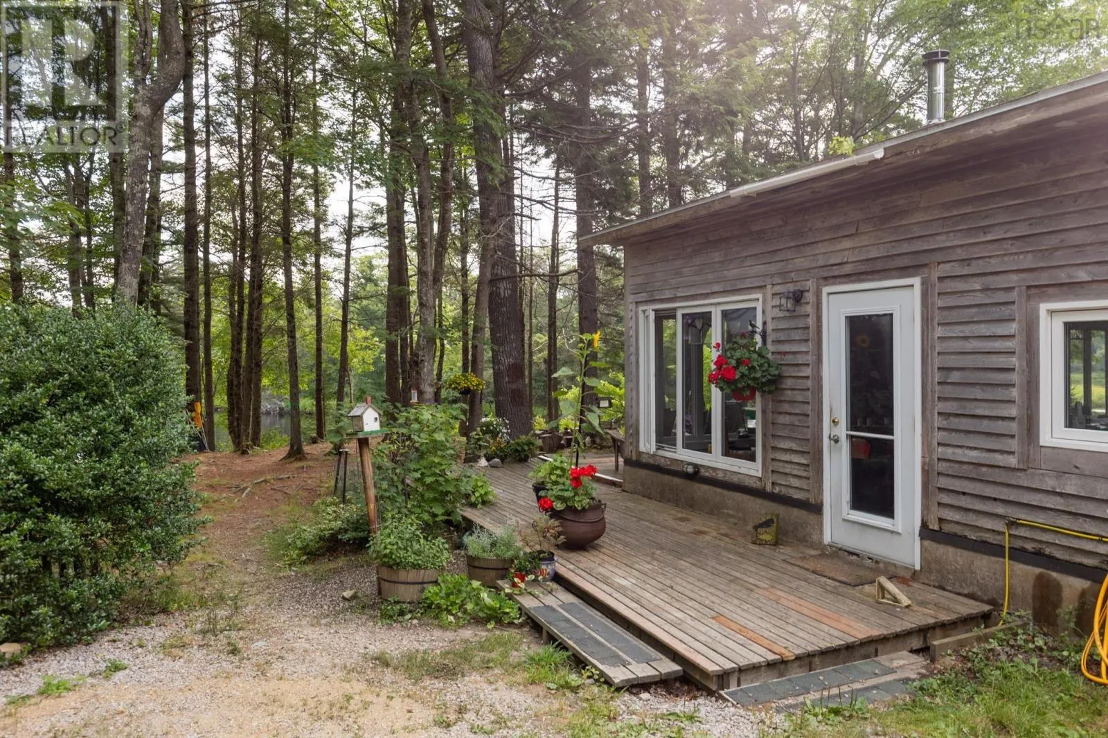 1542 Canaan Road Road