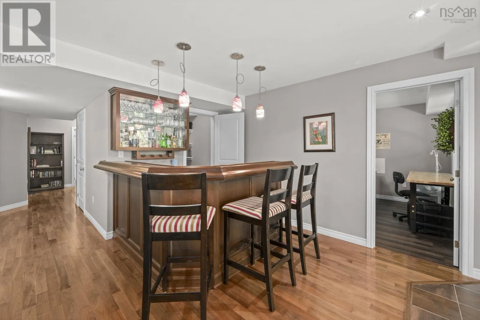 16 Vanier Way