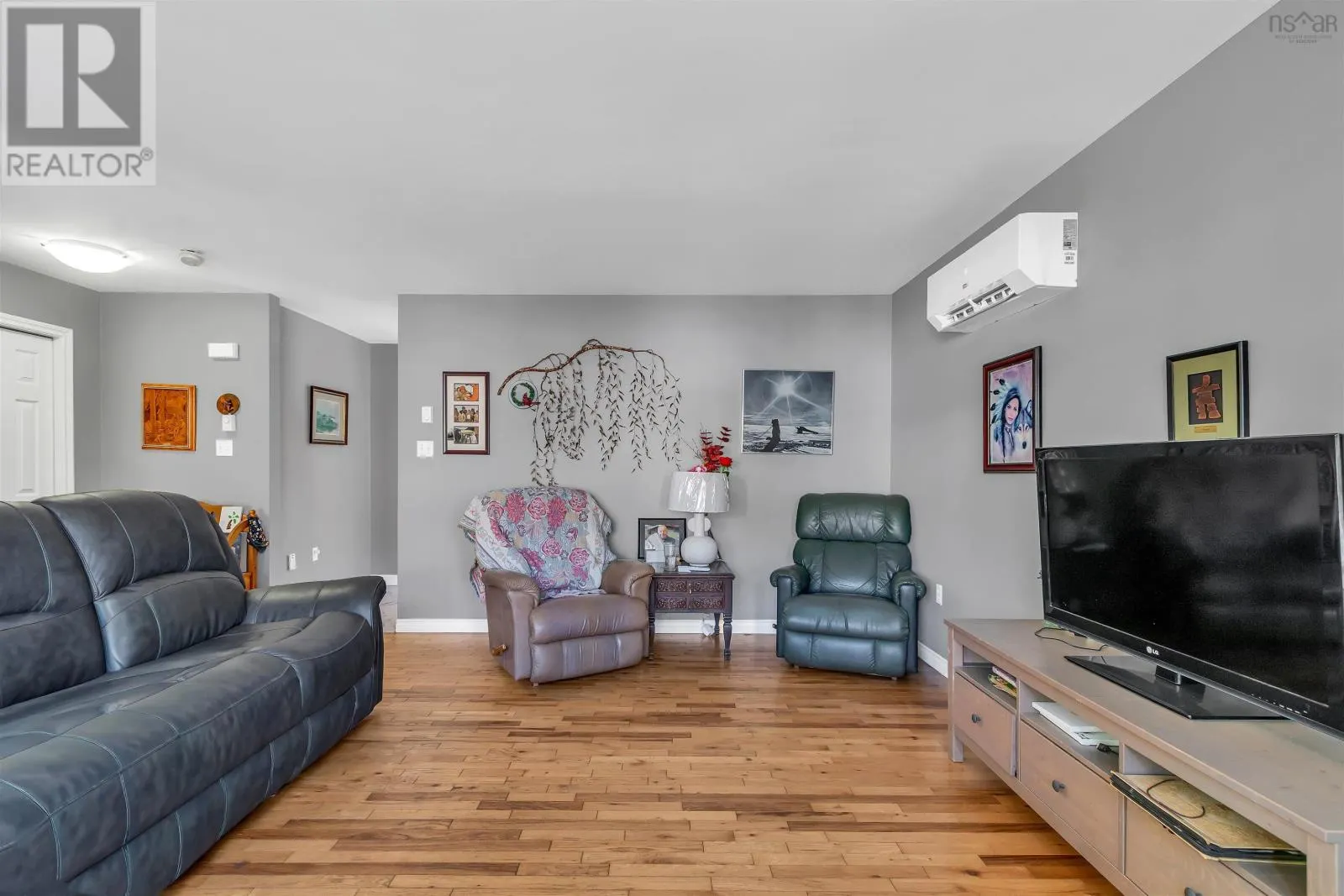 73 Brookview Drive