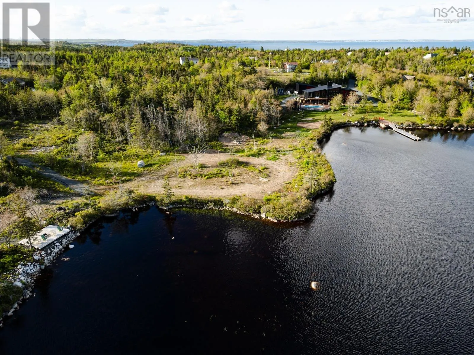 10 Wilderness Drive