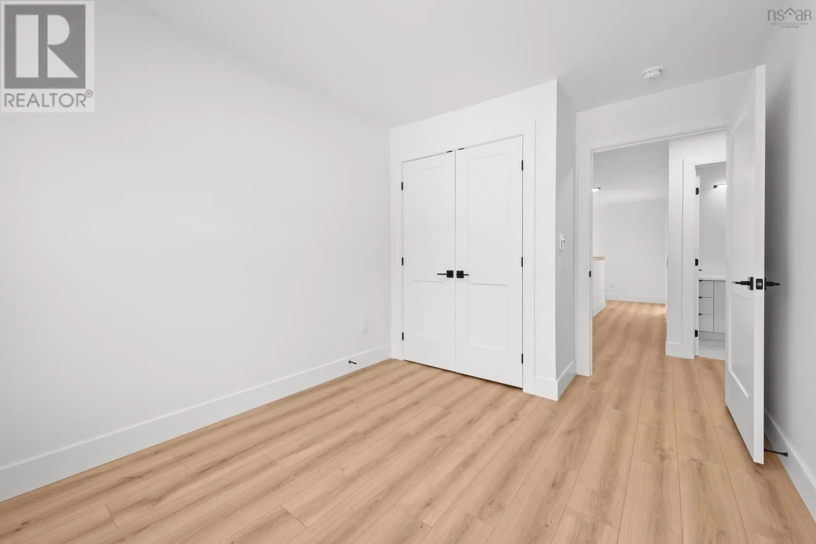 130 Colonial Crescent