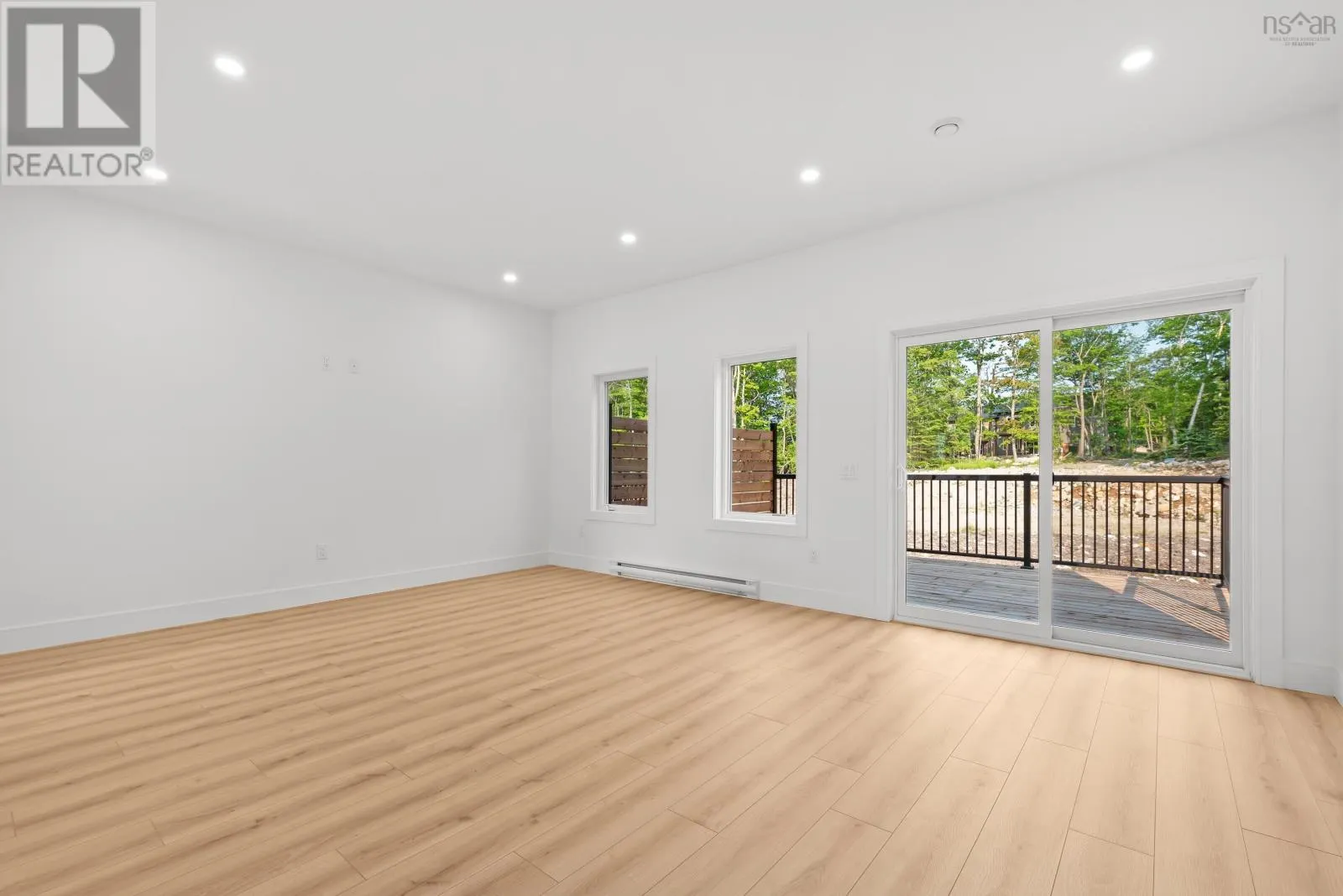 130 Colonial Crescent