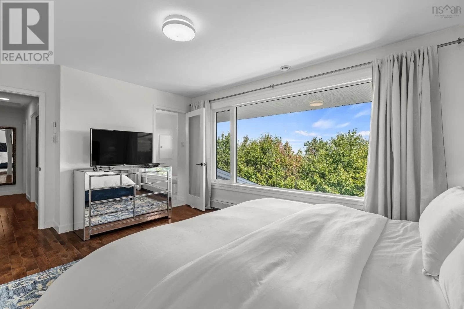 31 Downs Avenue