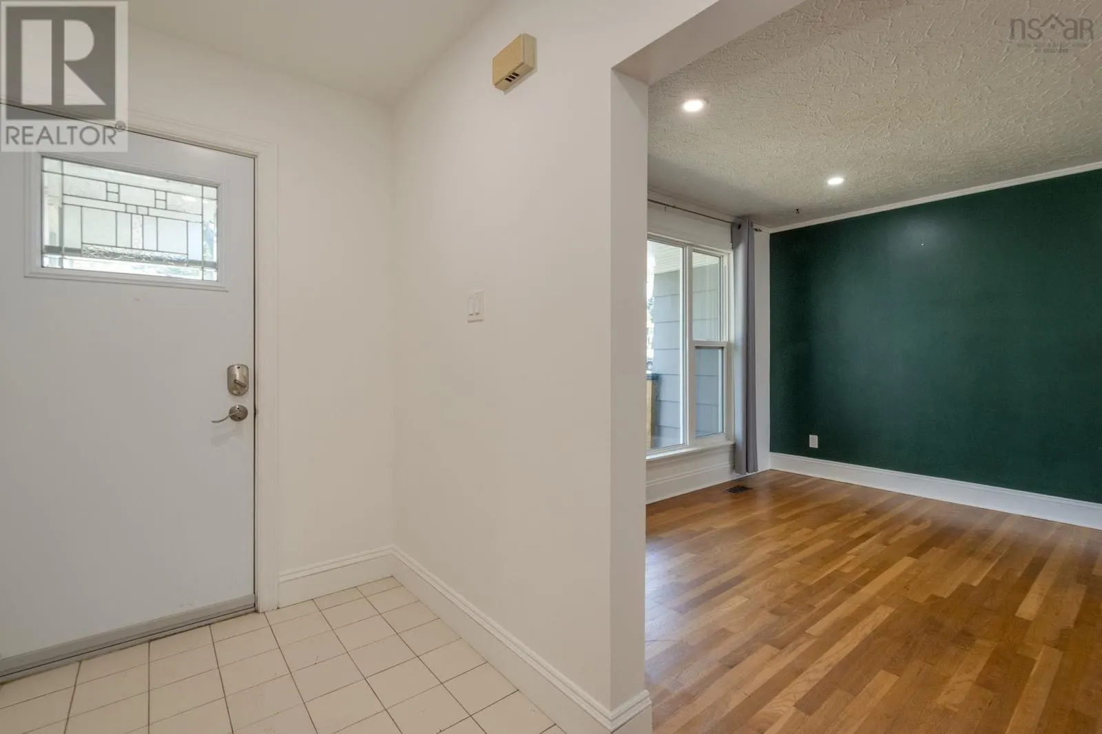 1 Grandview Drive
