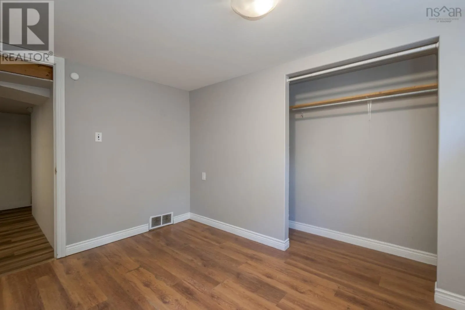 1 Grandview Drive
