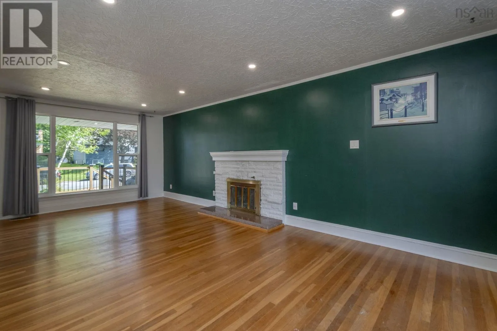 1 Grandview Drive