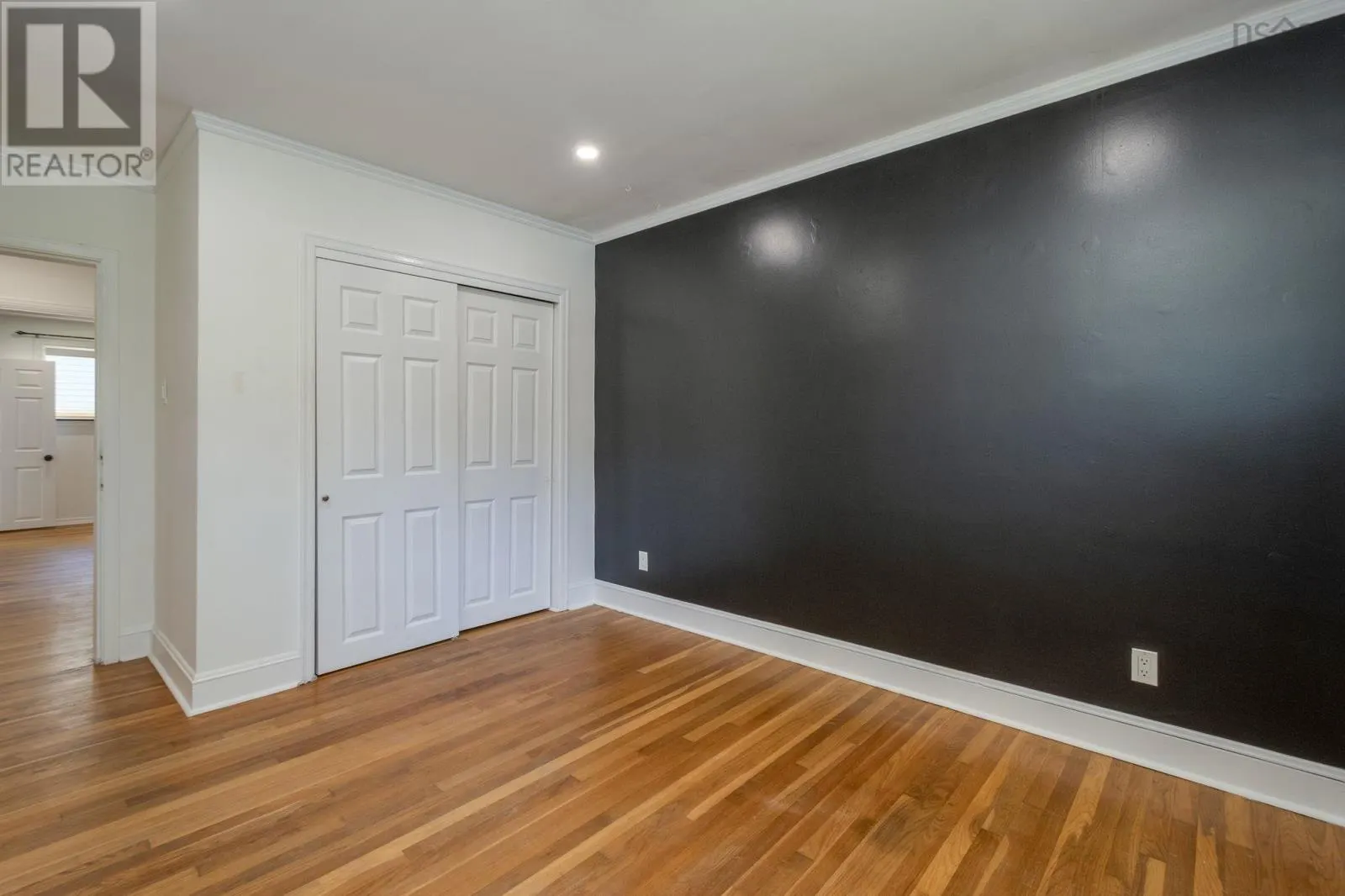 1 Grandview Drive