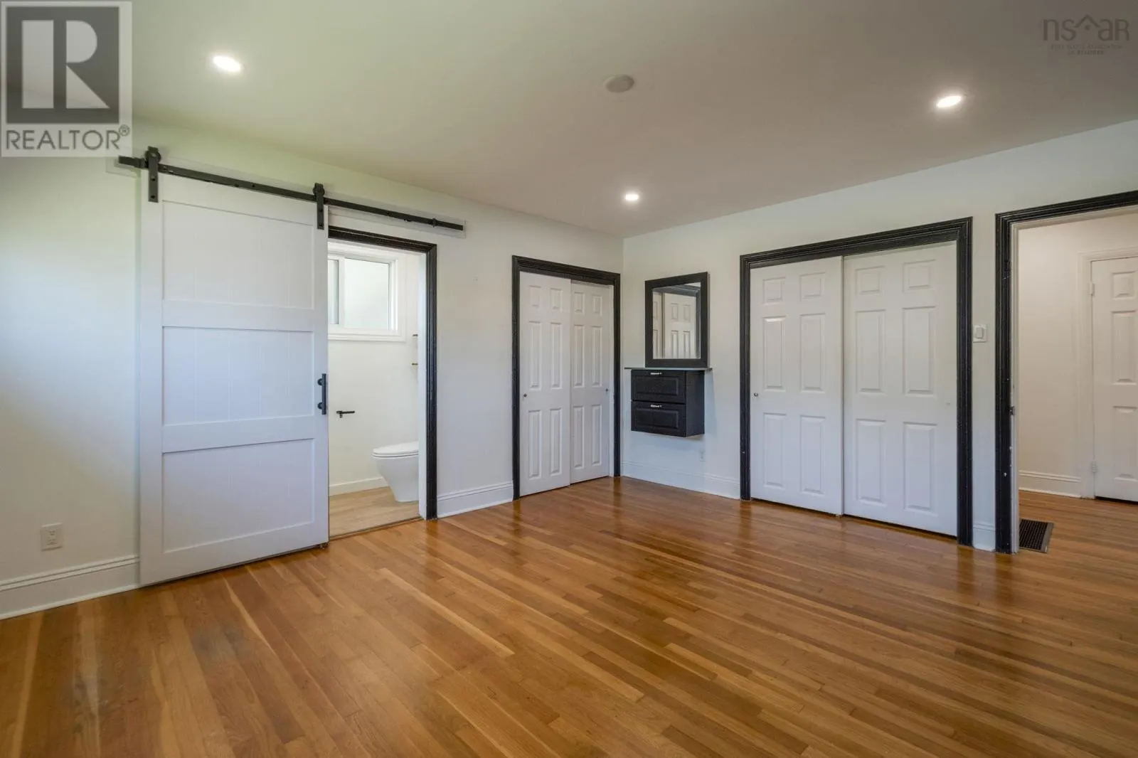 1 Grandview Drive