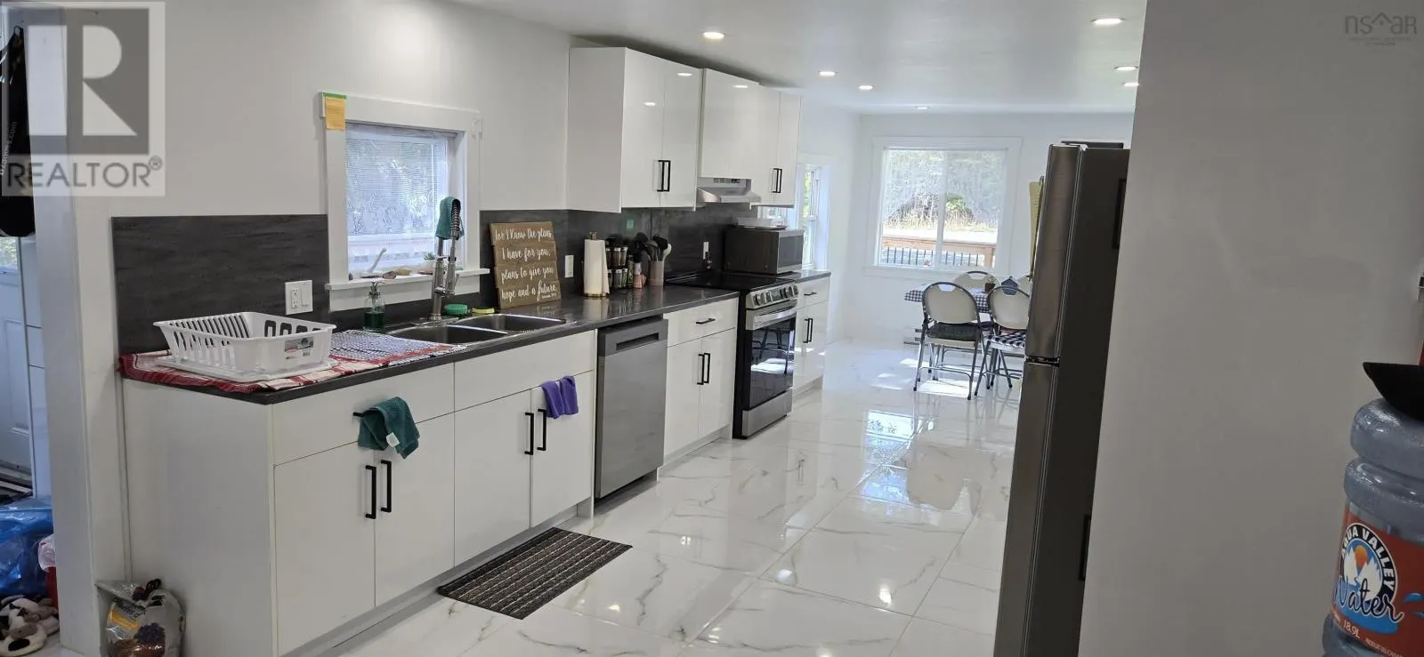1622 English Mountain Road