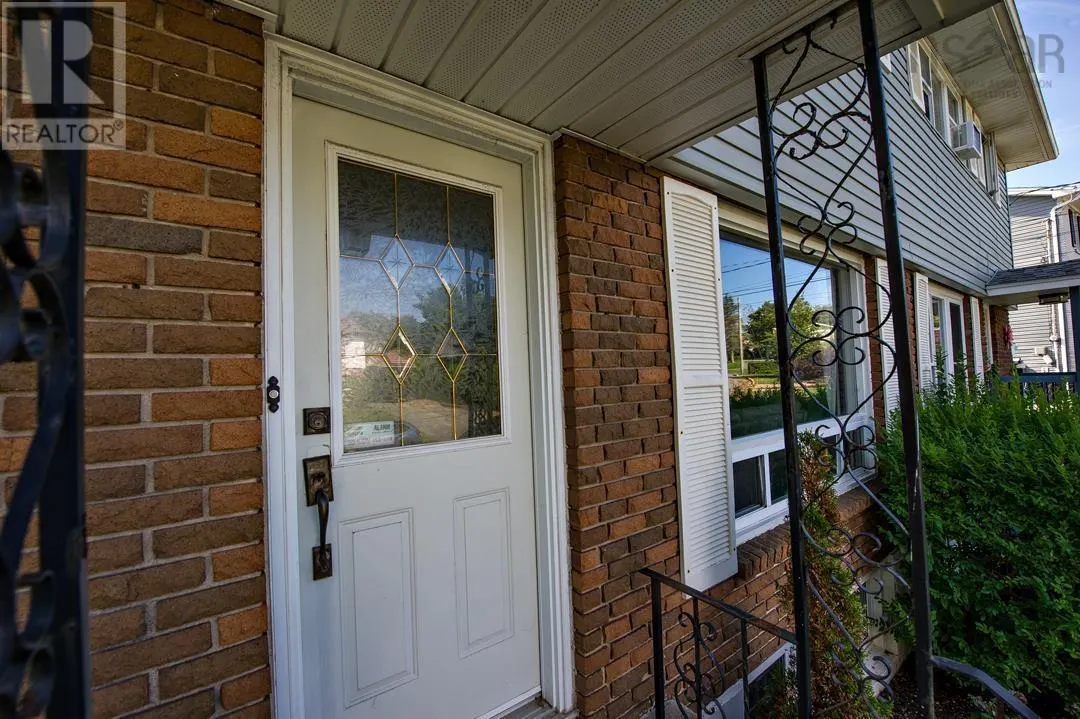 6 Apollo Court