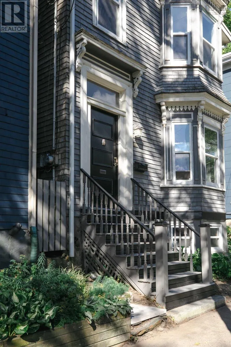 1056 Lucknow Street