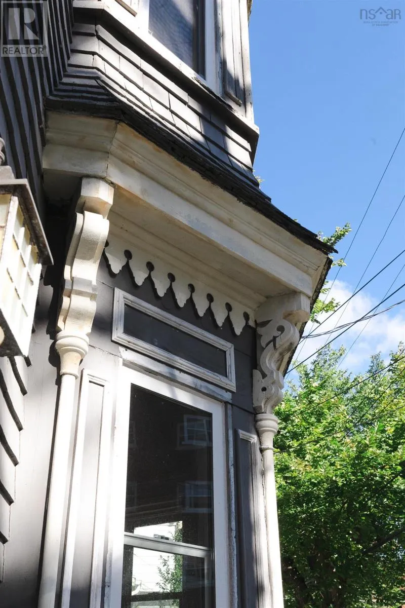 1056 Lucknow Street