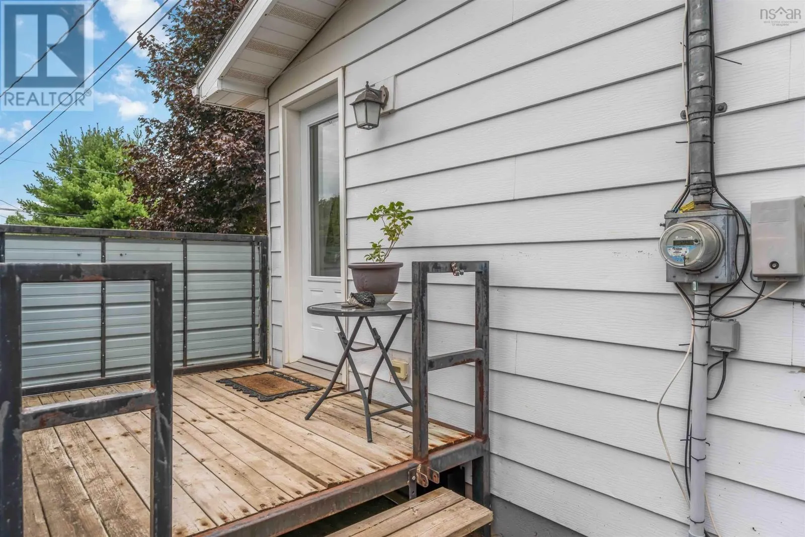 43 Colonial Crescent