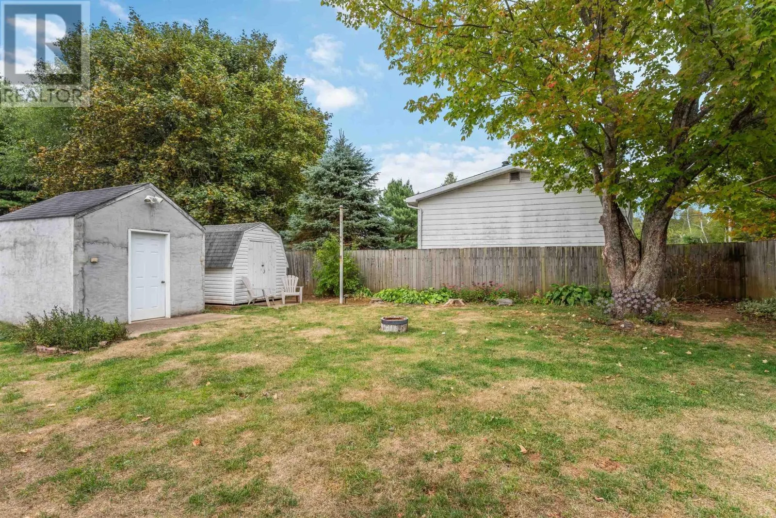 43 Colonial Crescent
