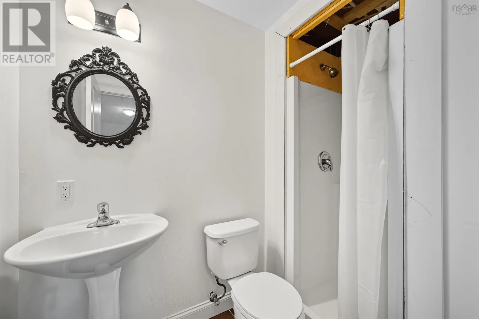 203 Transom Drive