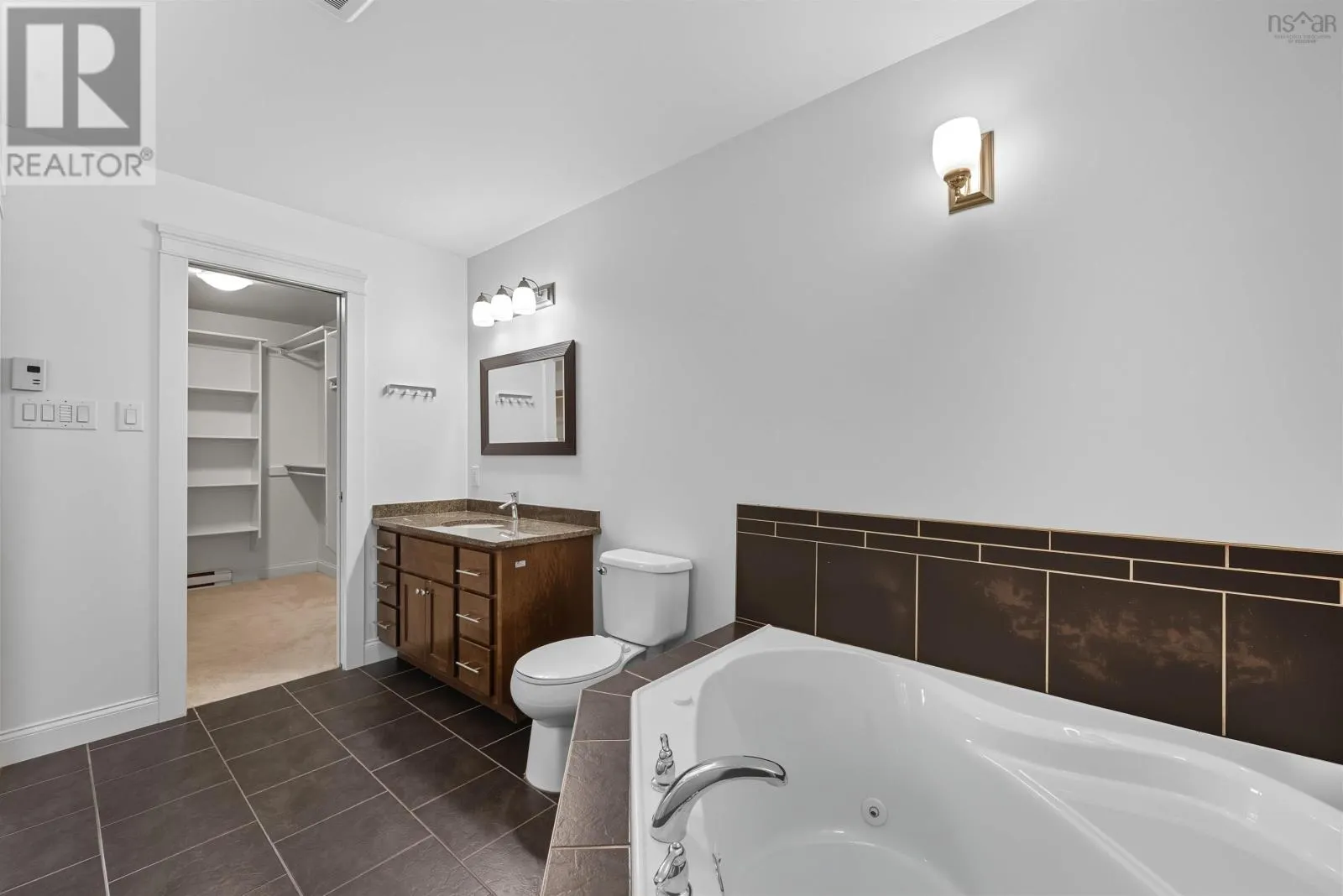 203 Transom Drive