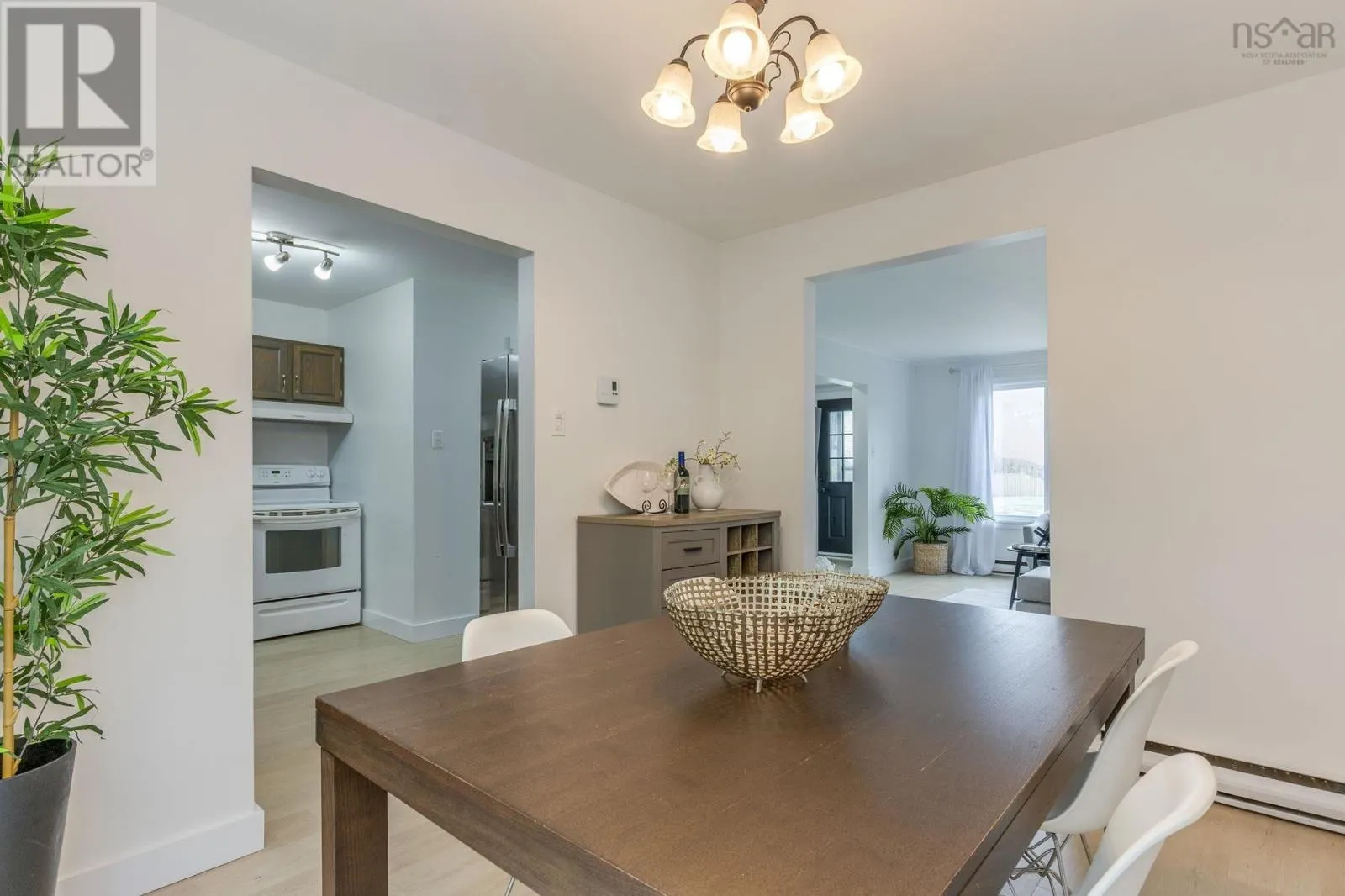 20 Oakwood Court