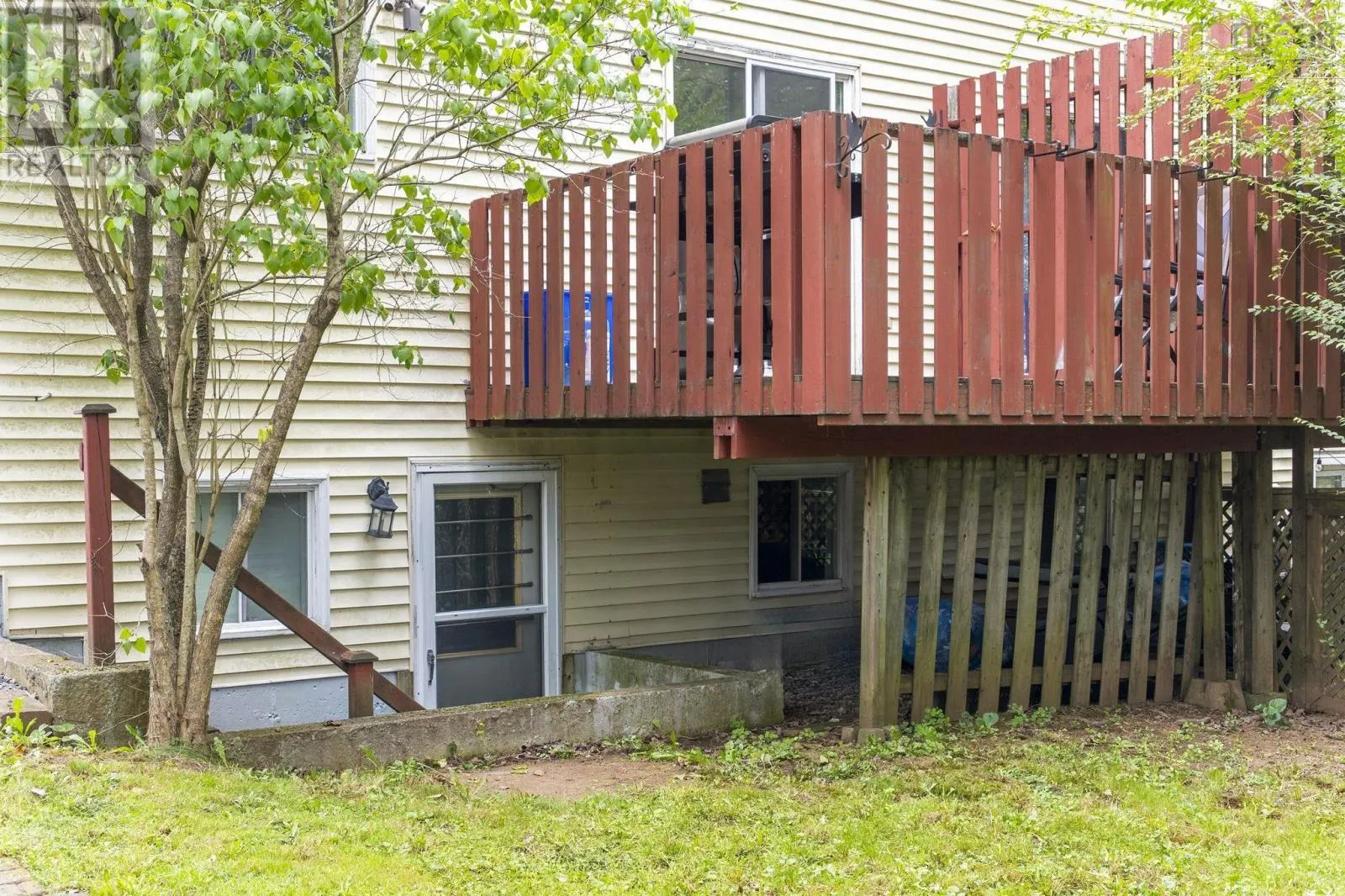20 Oakwood Court