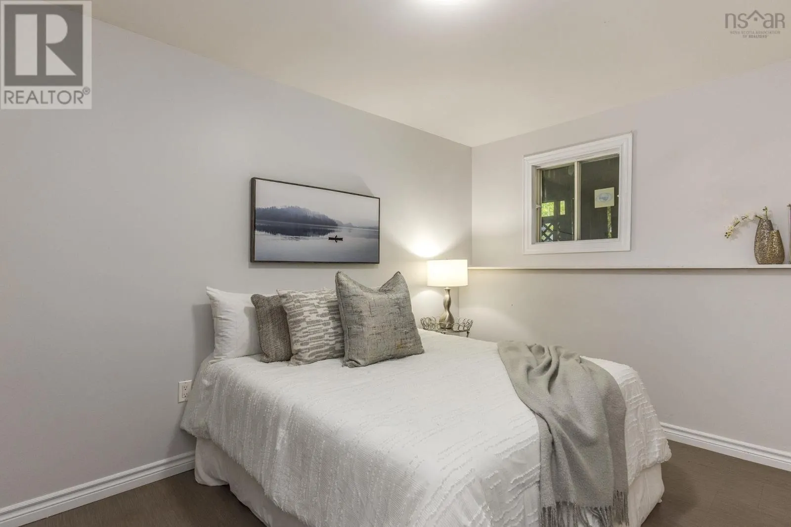 20 Oakwood Court