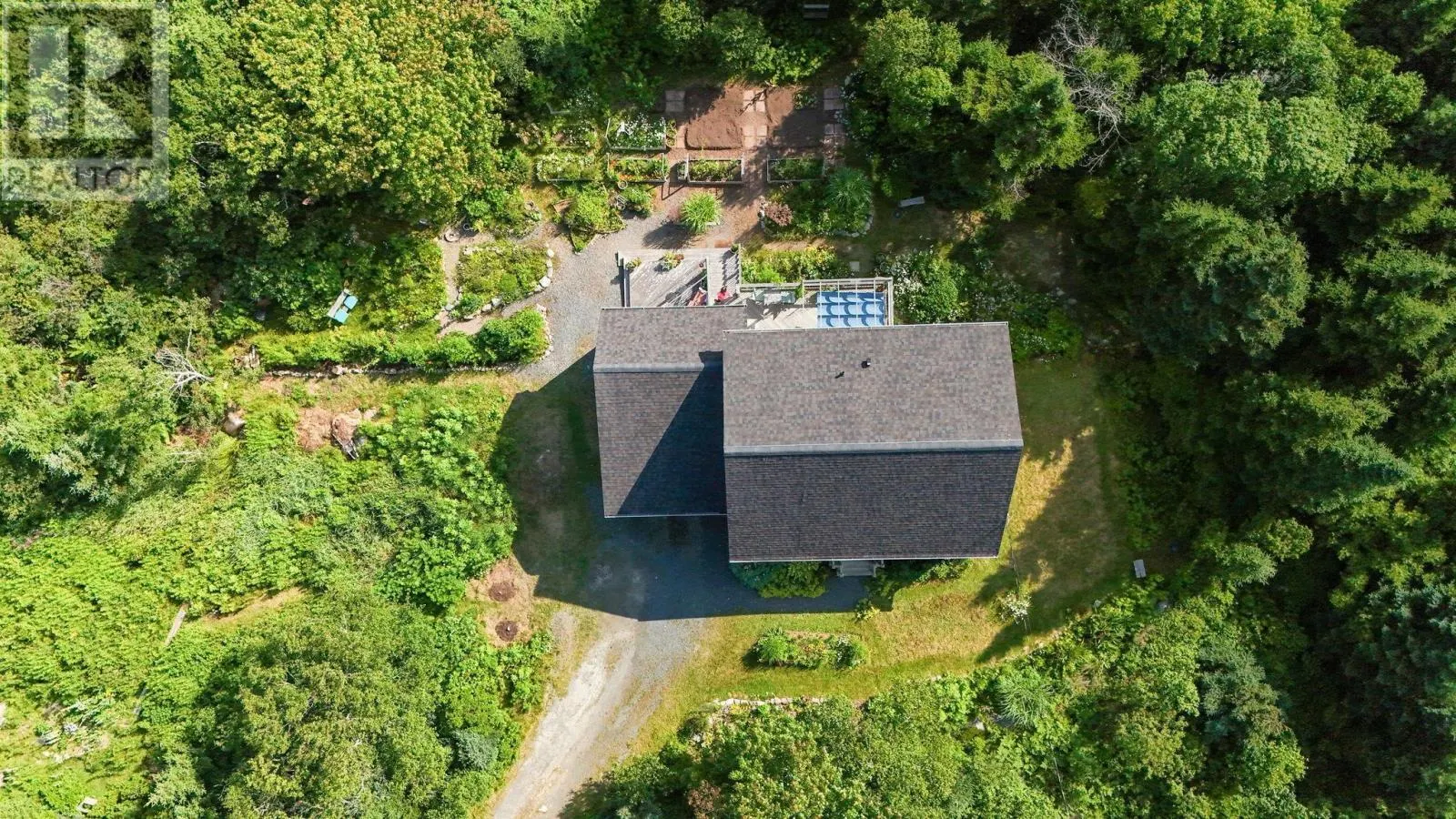 12 Crystal Hill
