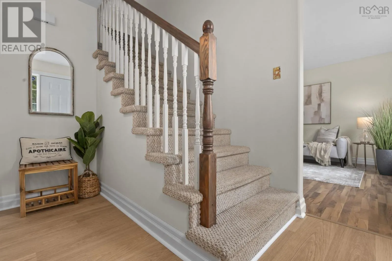 12 Crystal Hill
