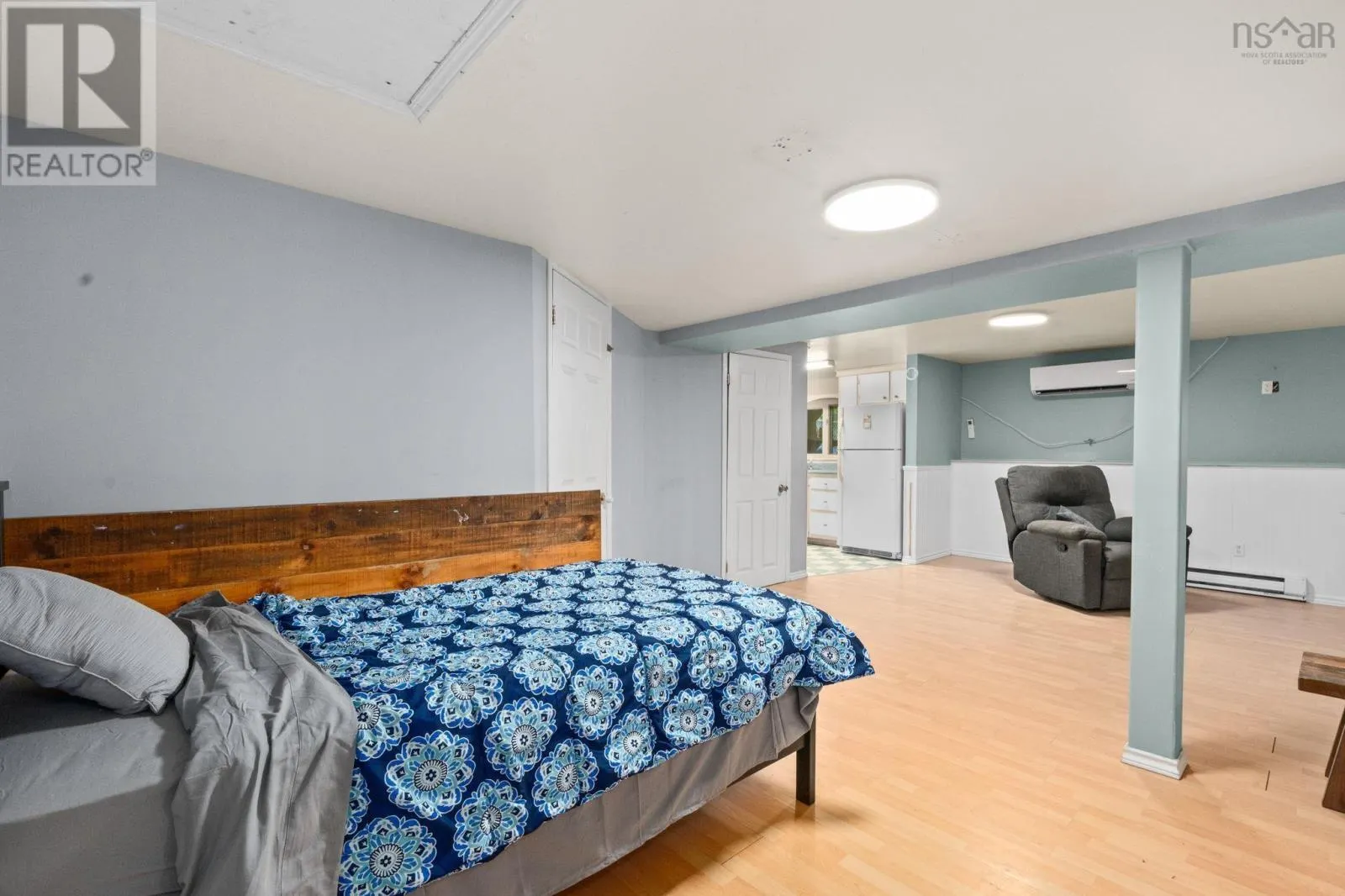 123 Lockview Road