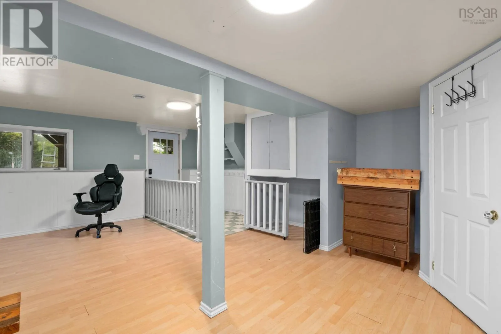 123 Lockview Road