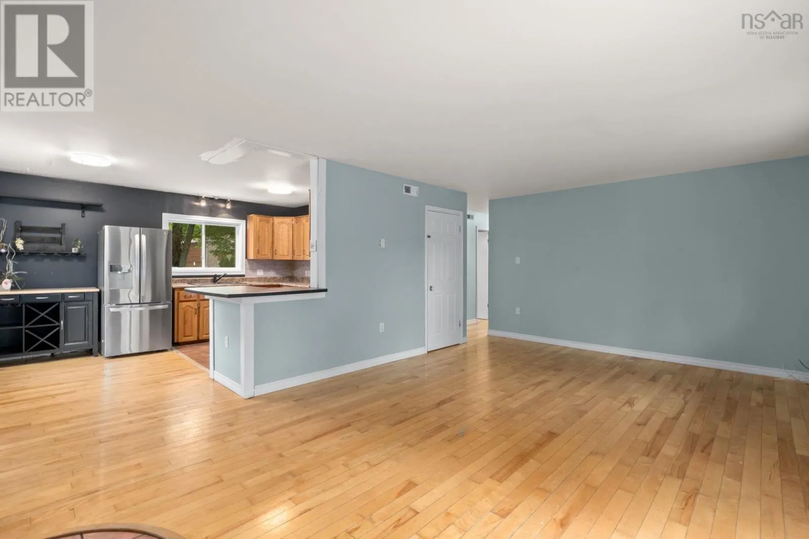 123 Lockview Road