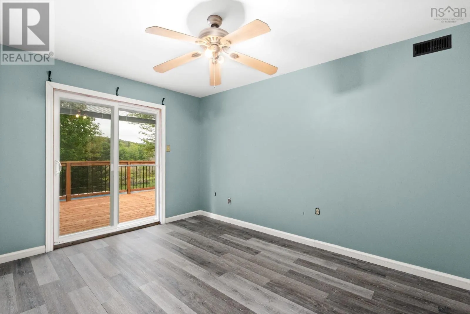 123 Lockview Road