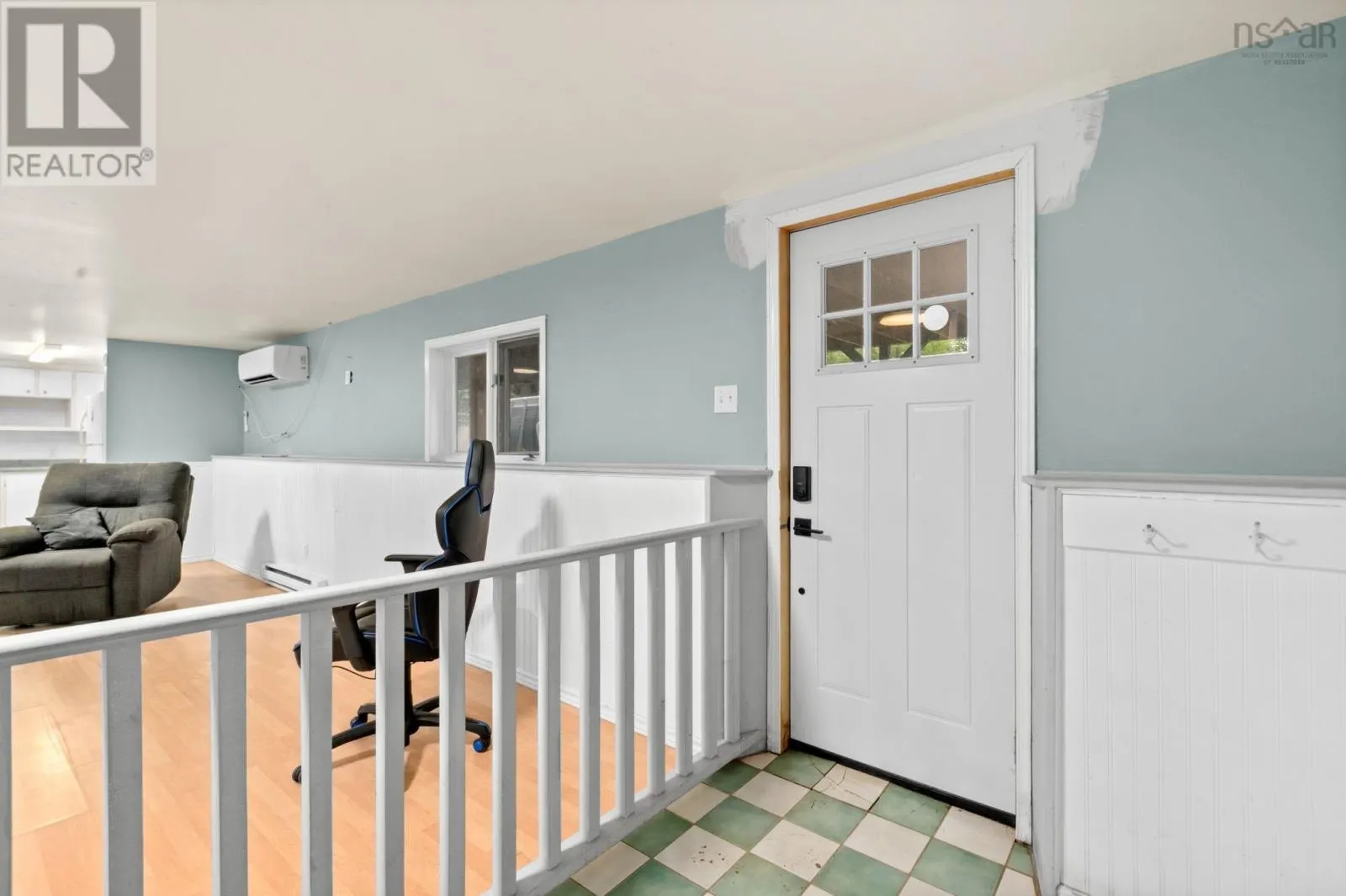 123 Lockview Road