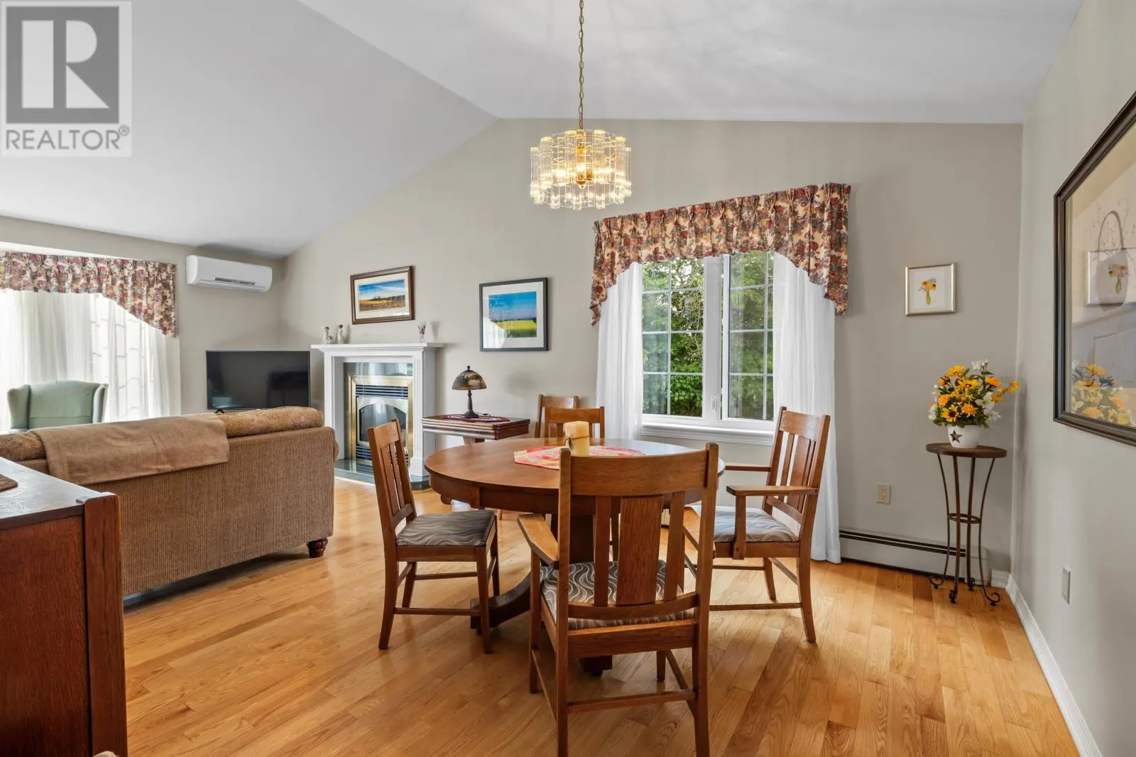 108 Ashbury Ln.