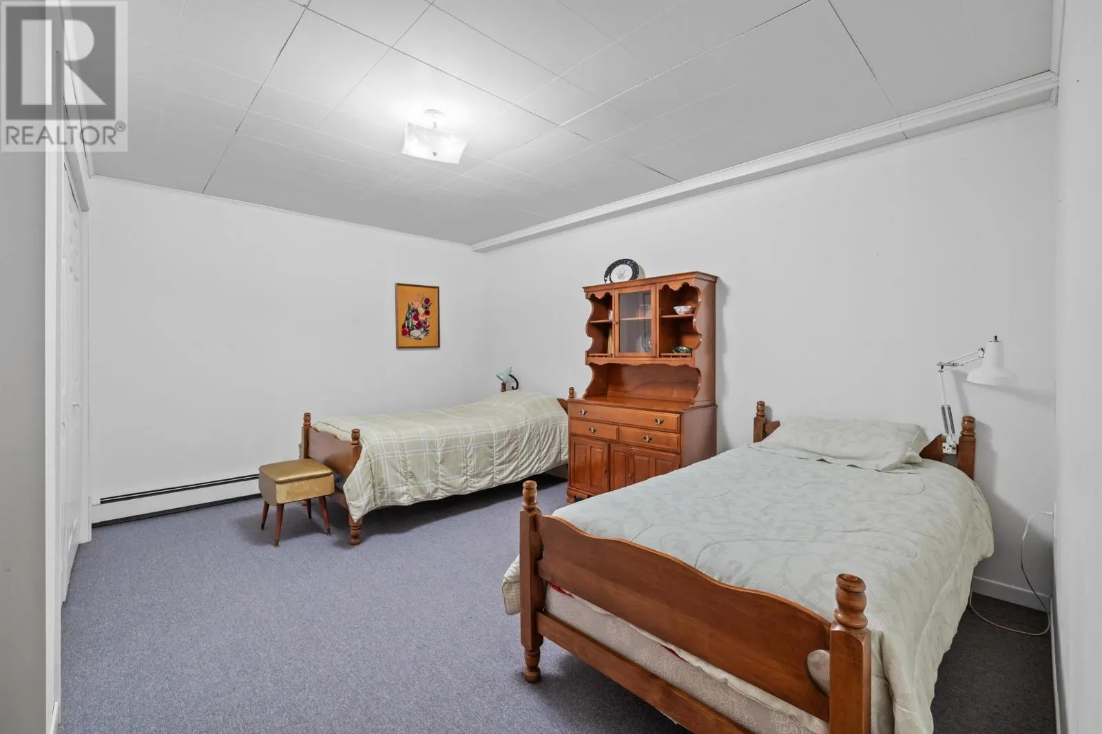 108 Ashbury Ln.