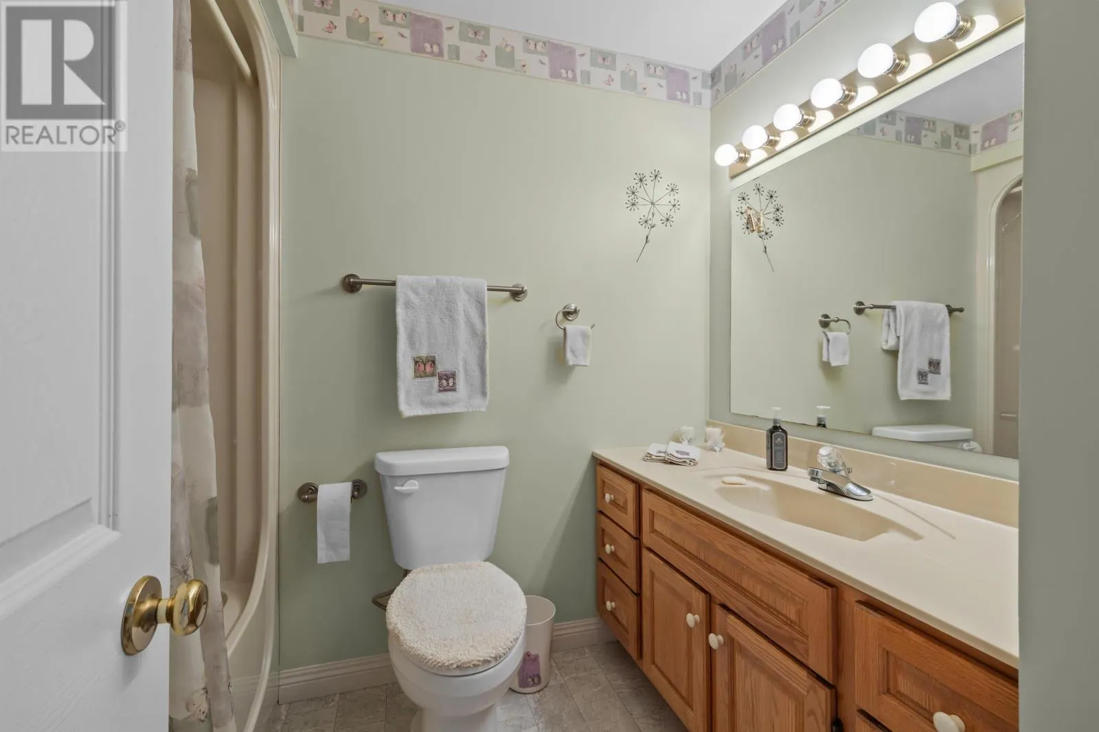 108 Ashbury Ln.