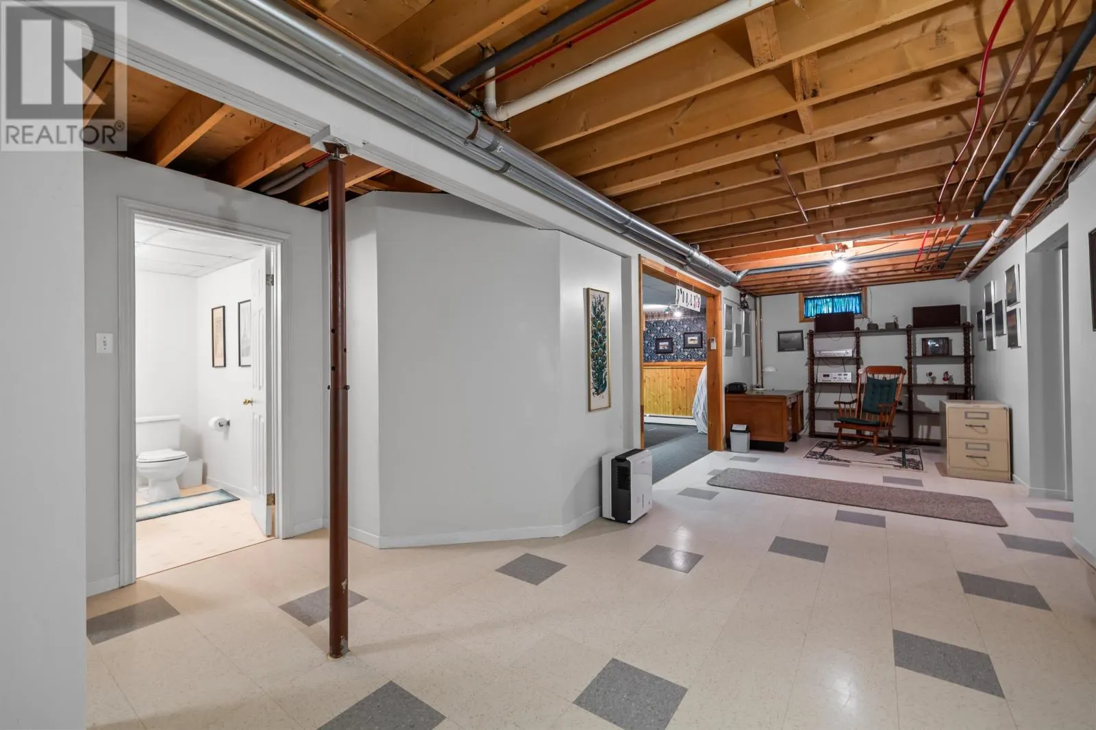 108 Ashbury Ln.