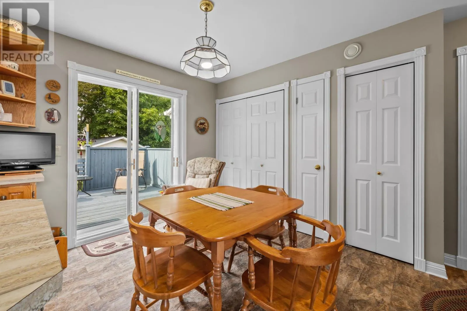 108 Ashbury Ln.